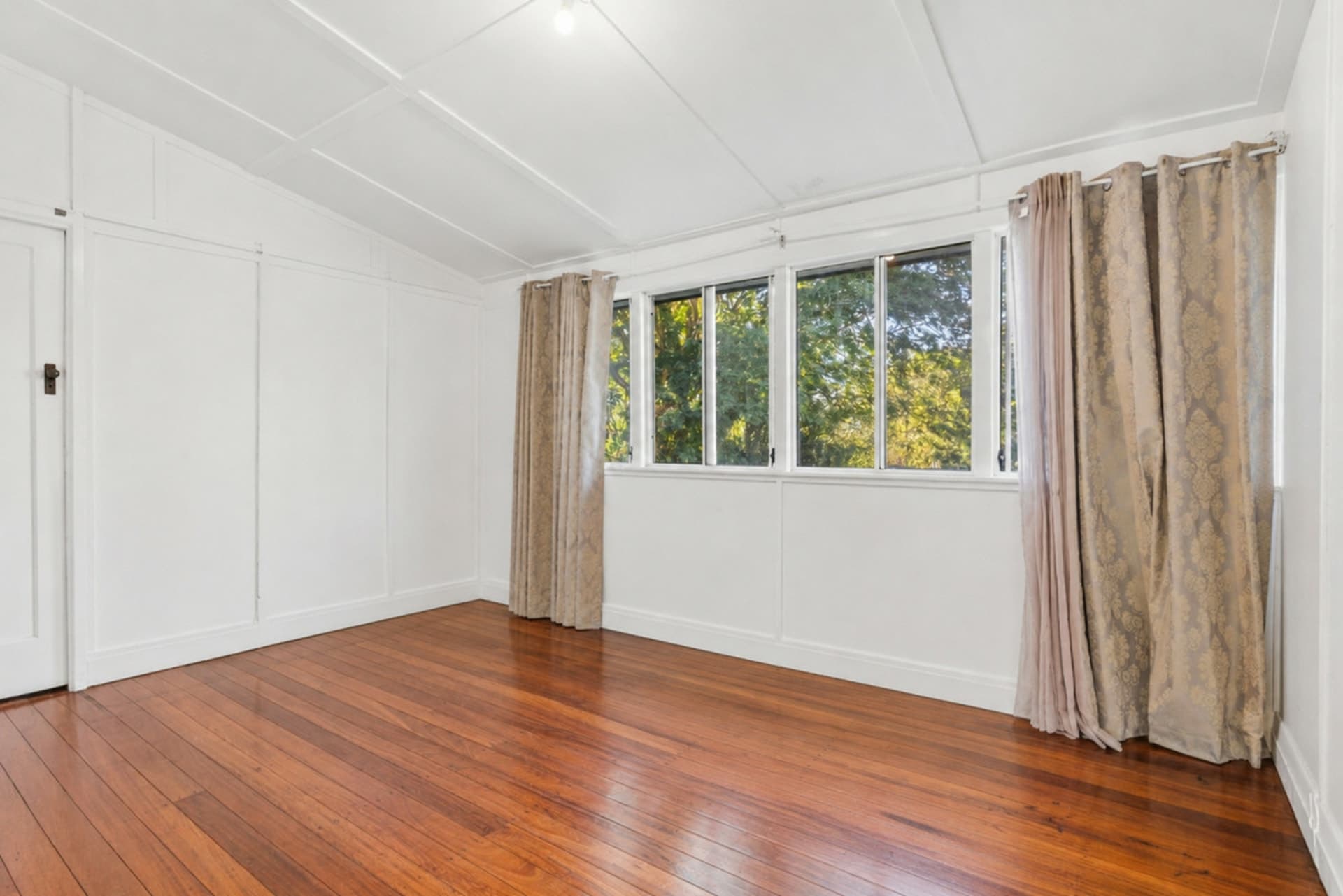32 Jellicoe Street, Loganlea, Loganlea - Thumbnail 7