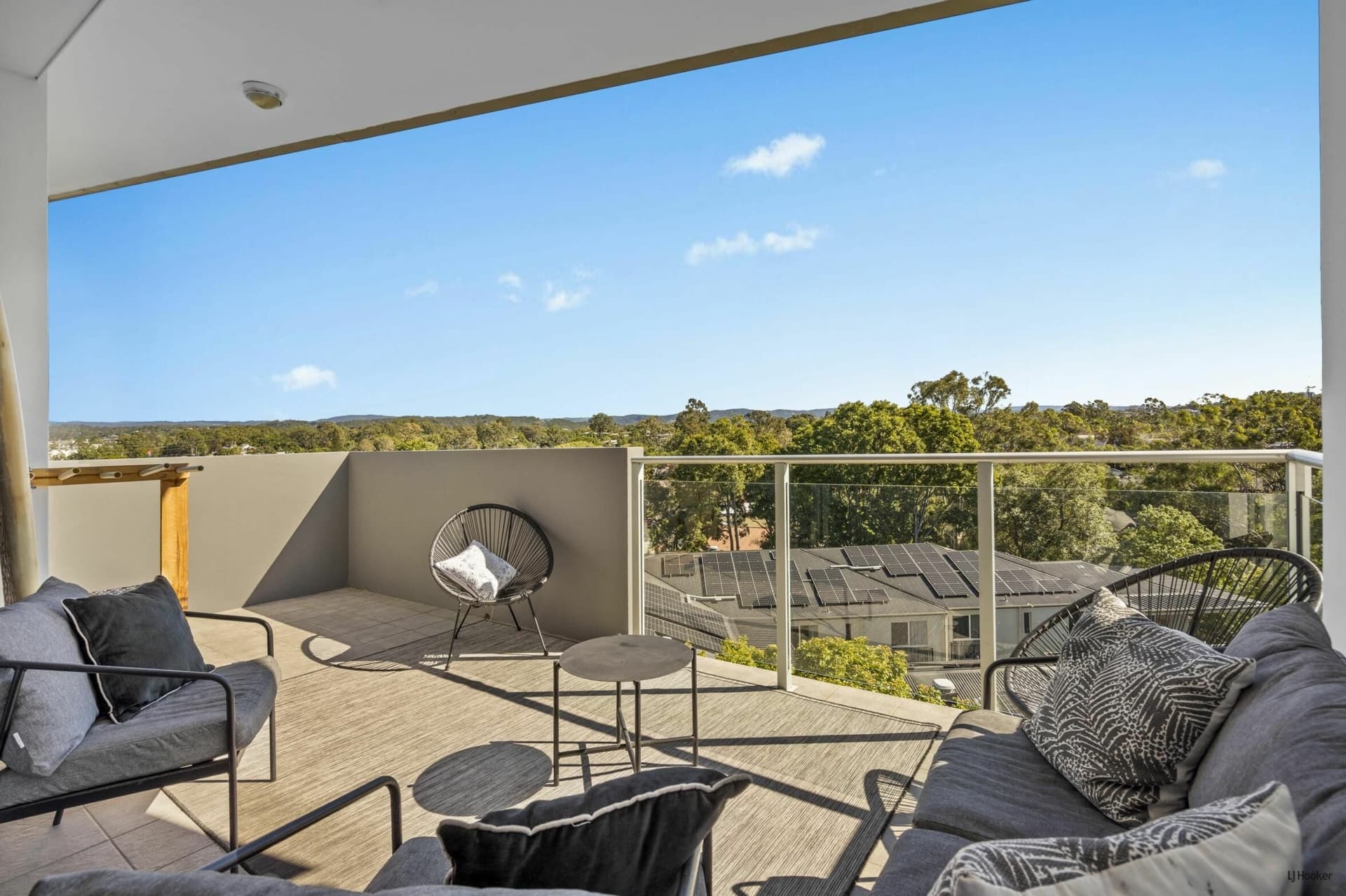 1601/12-14 Executive Drive, Burleigh Waters, Burleigh Waters - Image 1