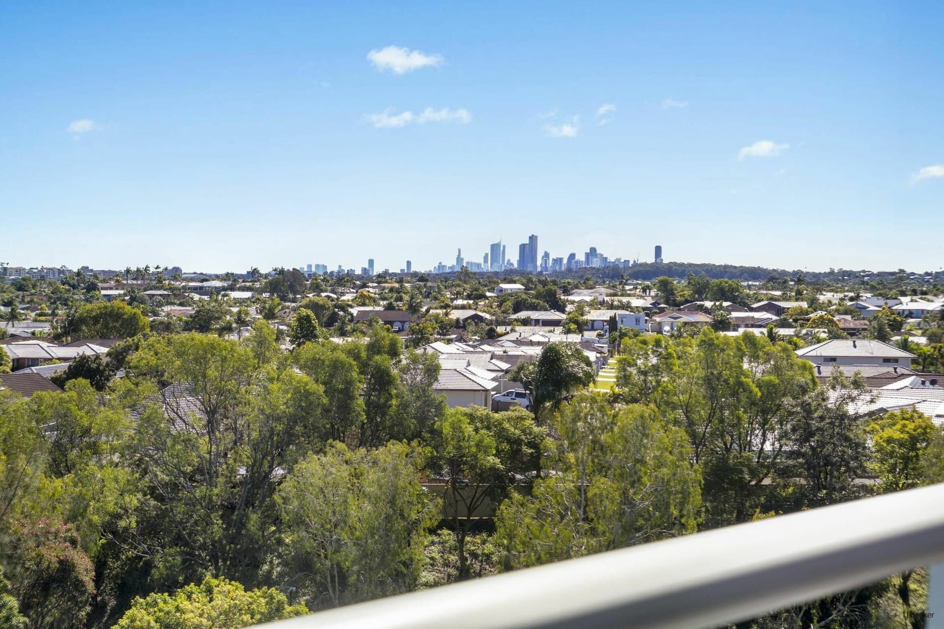 1601/12-14 Executive Drive, Burleigh Waters, Burleigh Waters - Thumbnail 2