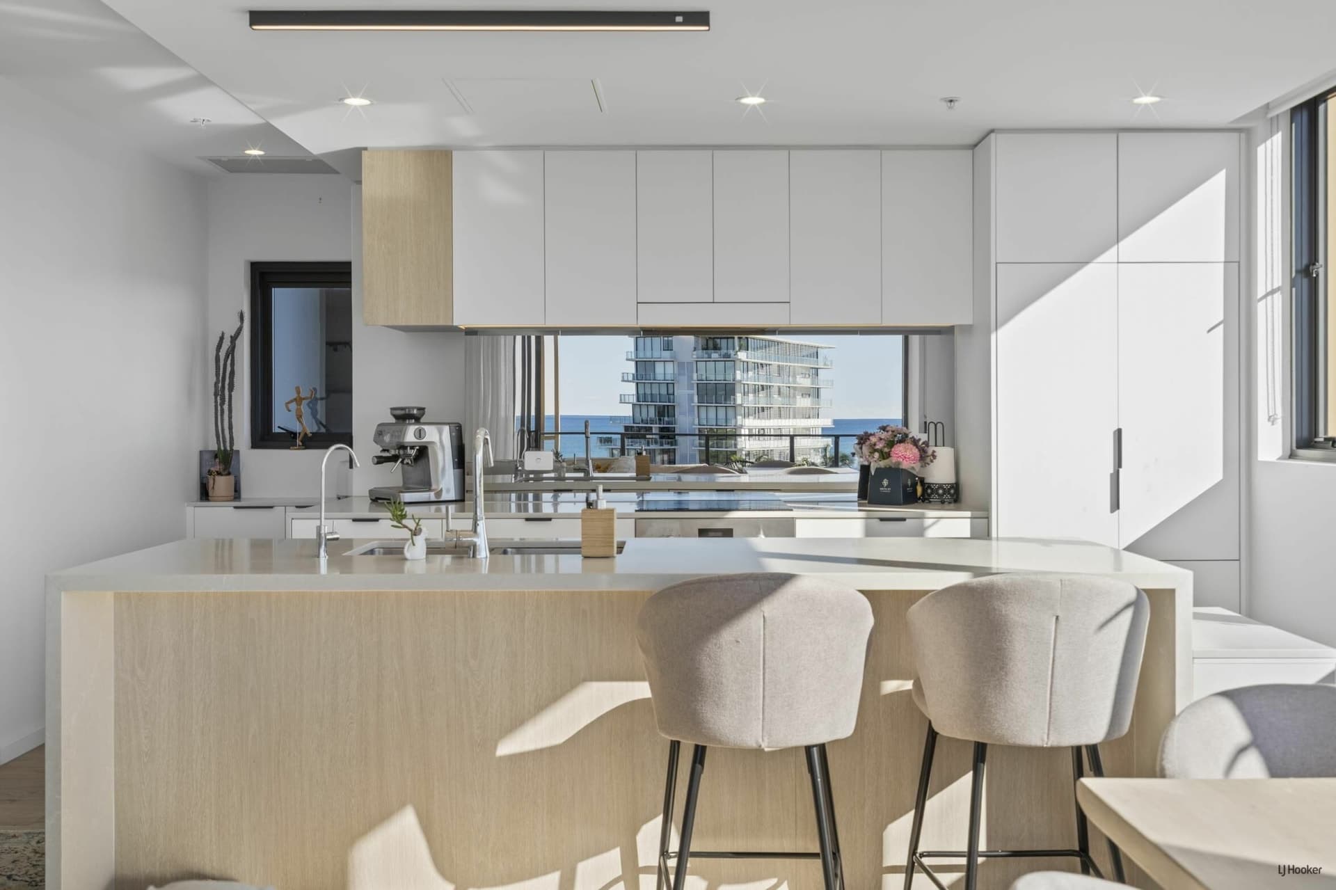 708/2 Mawarra Street, Palm Beach, Palm Beach - Thumbnail 8