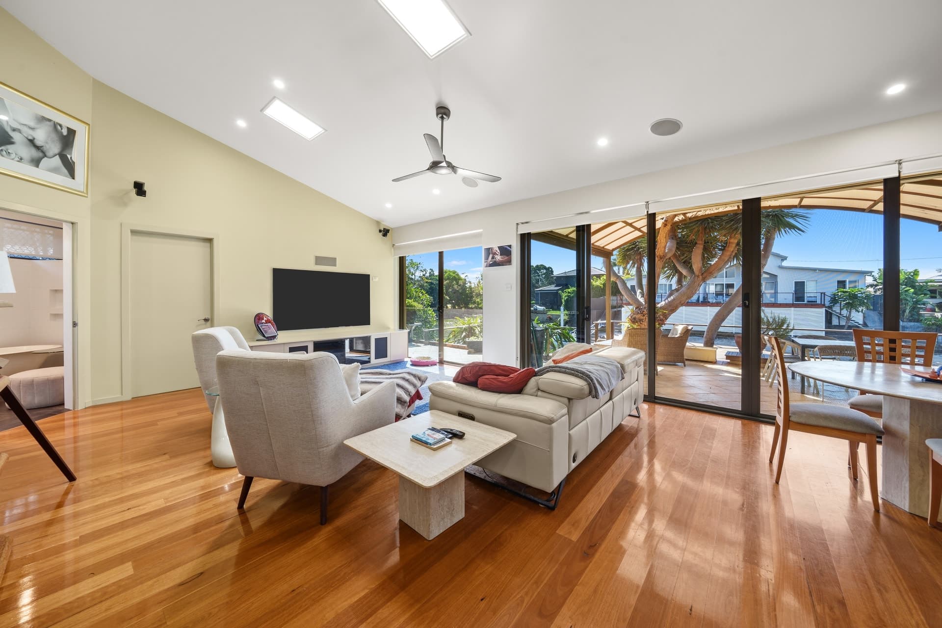 404 Error, Broadbeach Waters - Thumbnail 4