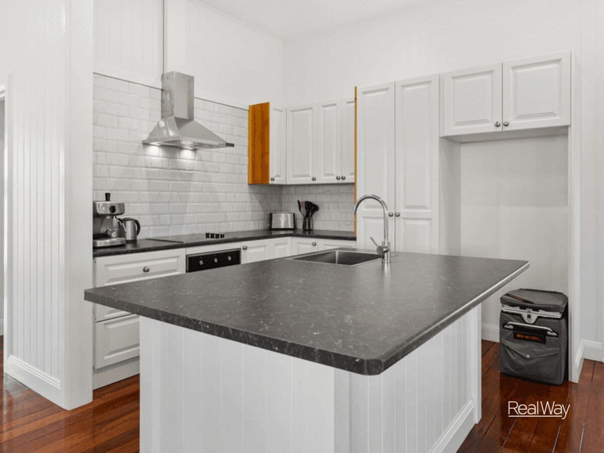 131 Holberton Street, Newtown QLD 4350, Newtown - Thumbnail 2