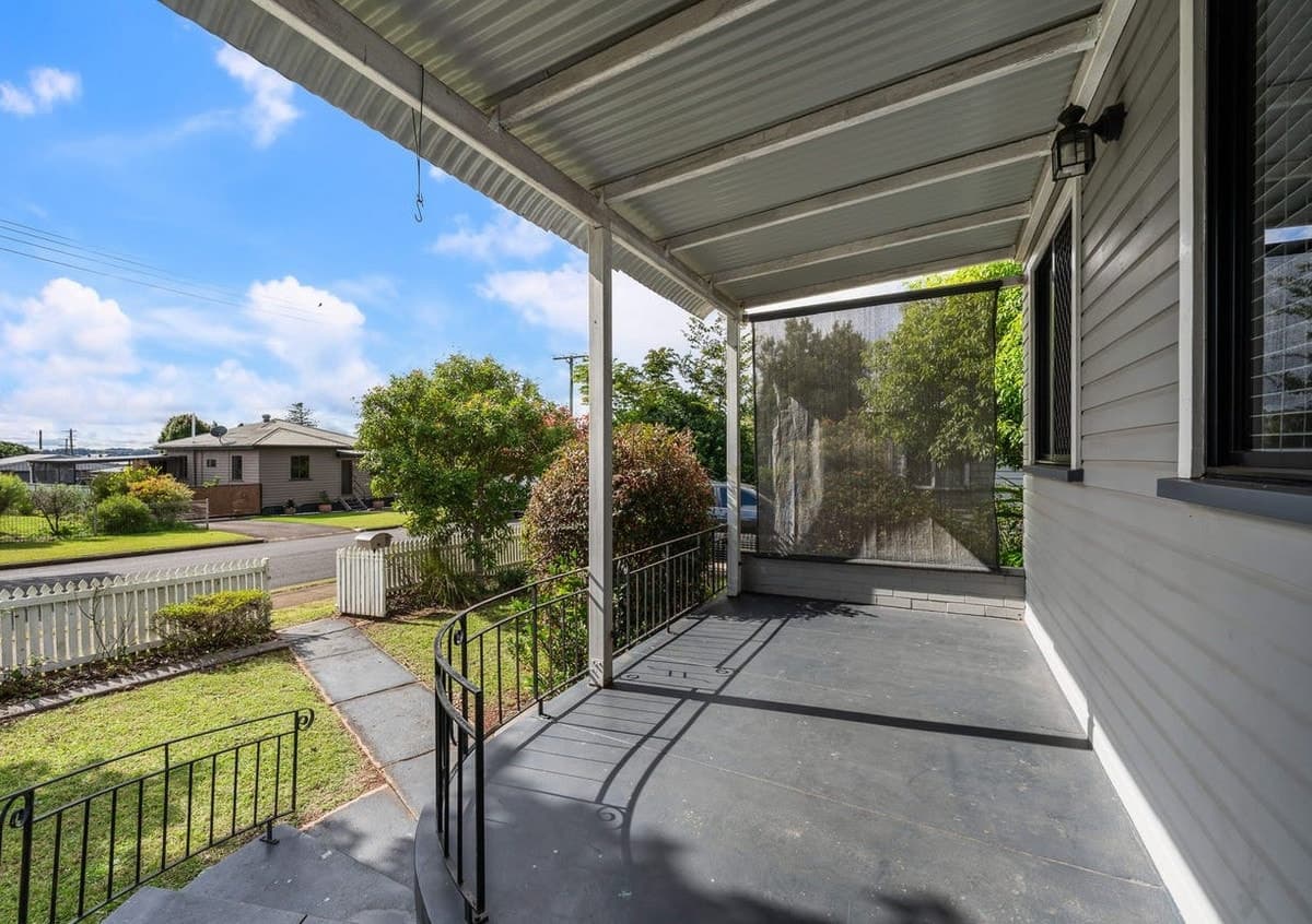 6 Farquharson Street, Harristown QLD 4350, Harristown - Thumbnail 2