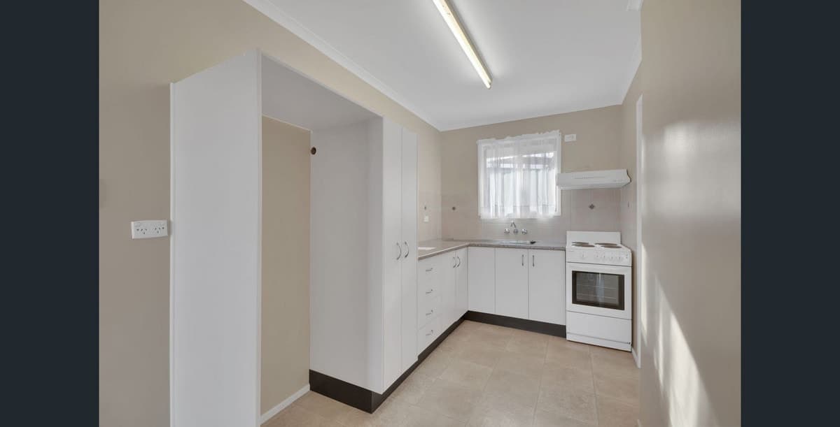 1 / 10 Clive Crescent, Darling Heights QLD 4350, Darling Heights - Thumbnail 4