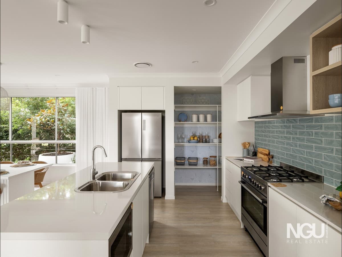 2 Peterson Way, White Rock QLD 4306, White Rock - Thumbnail 6