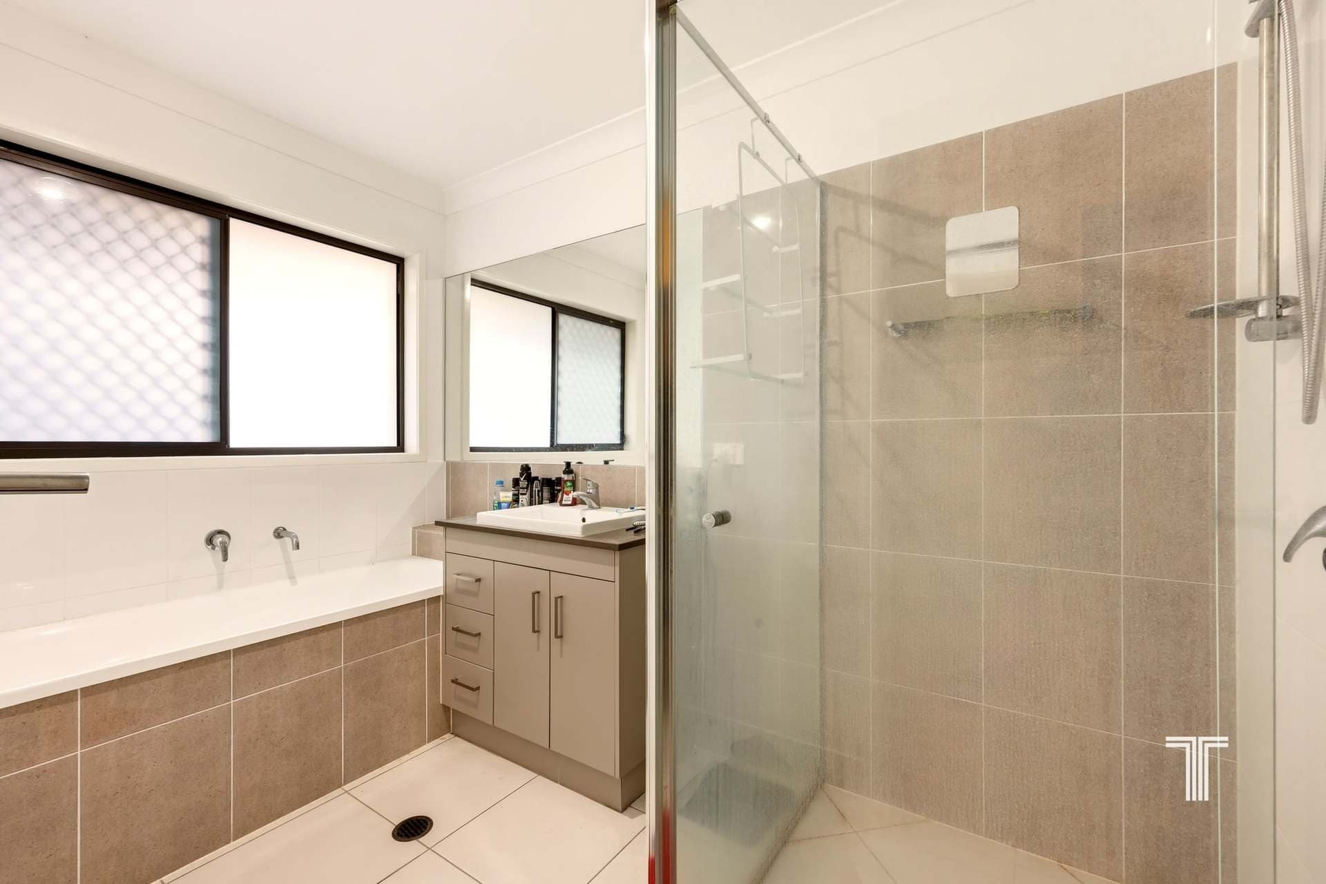 3 Boston Street, Spring Mountain, Spring Mountain - Thumbnail 3