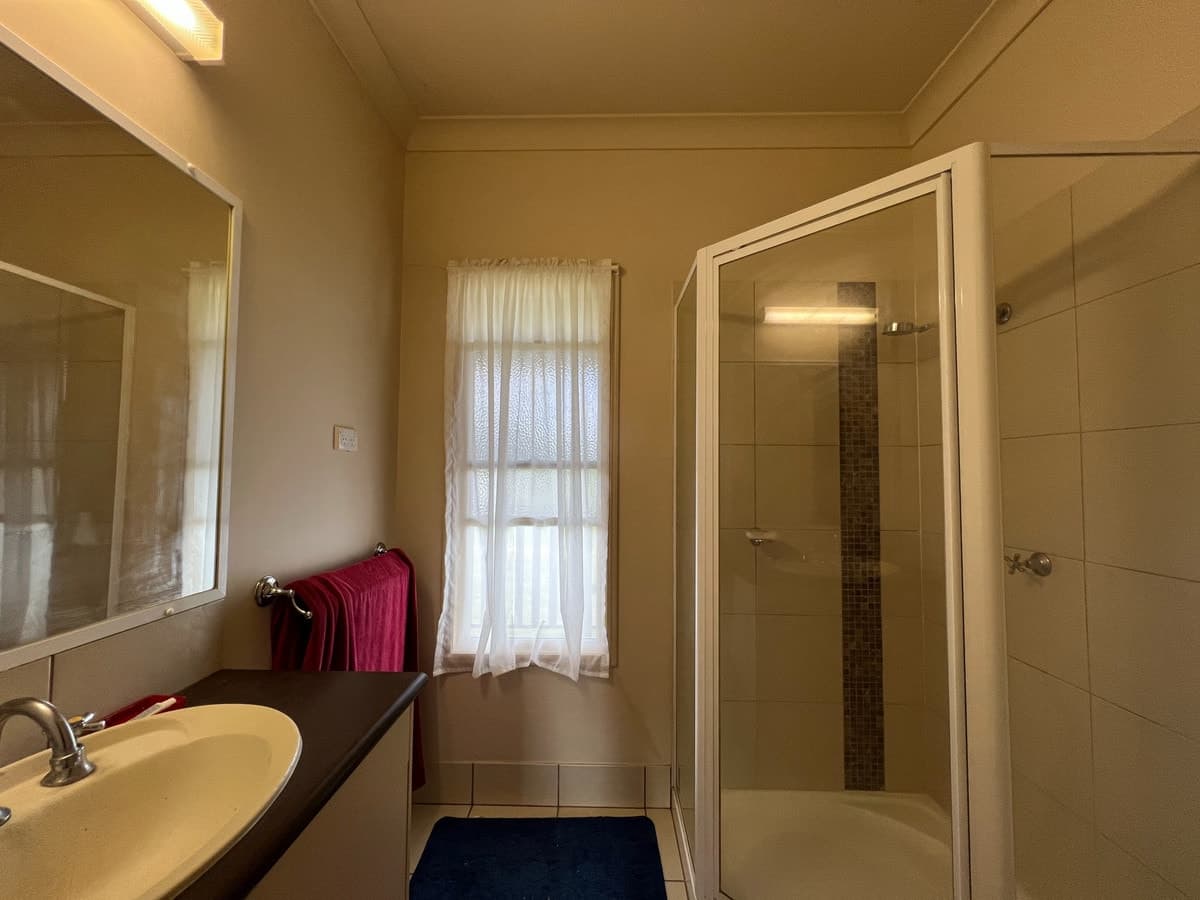 31 Gordon Street, CAPELLA QLD 4723, Capella - Thumbnail 4