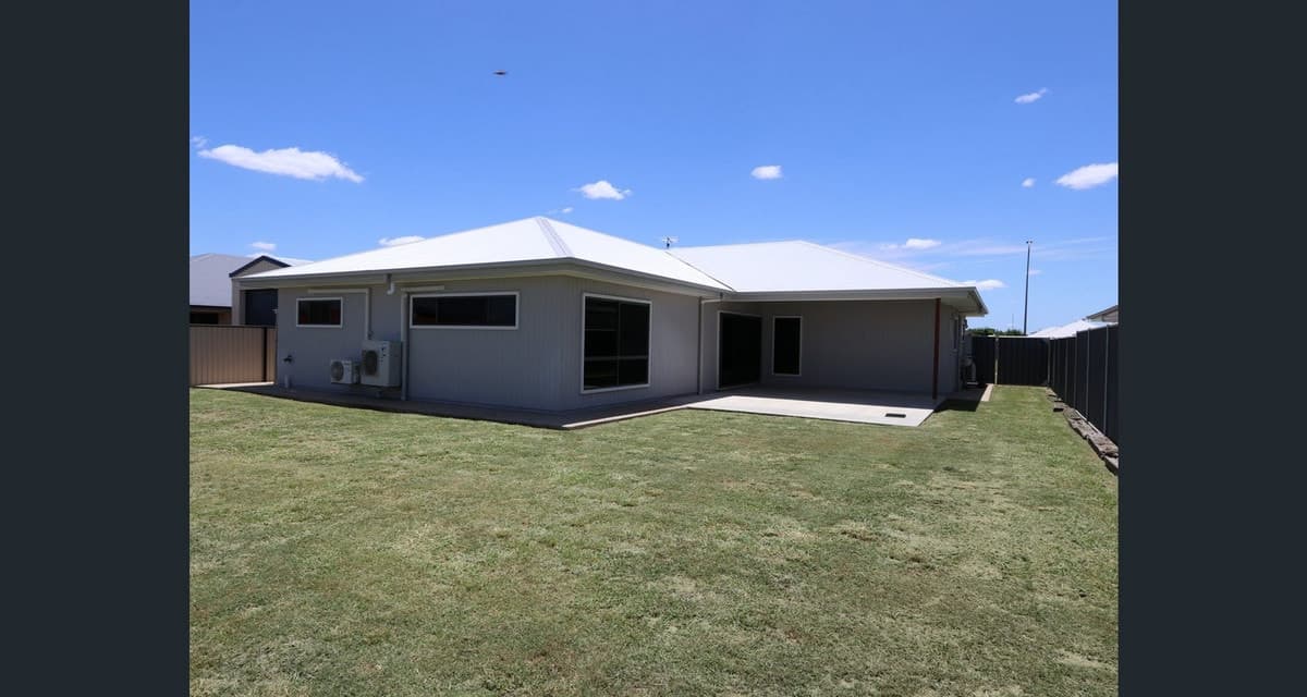 8 Costello Court, Emerald QLD 4720, Emerald - Thumbnail 3