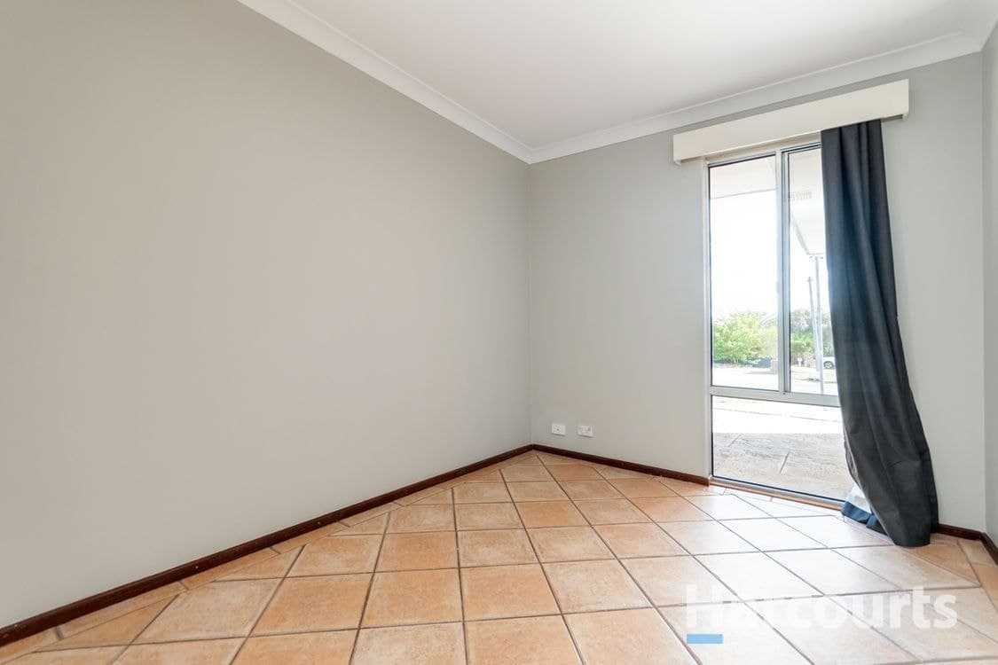 33 Parmelia Way, CRAIGIE, WA 6025, Craigie - Thumbnail 5
