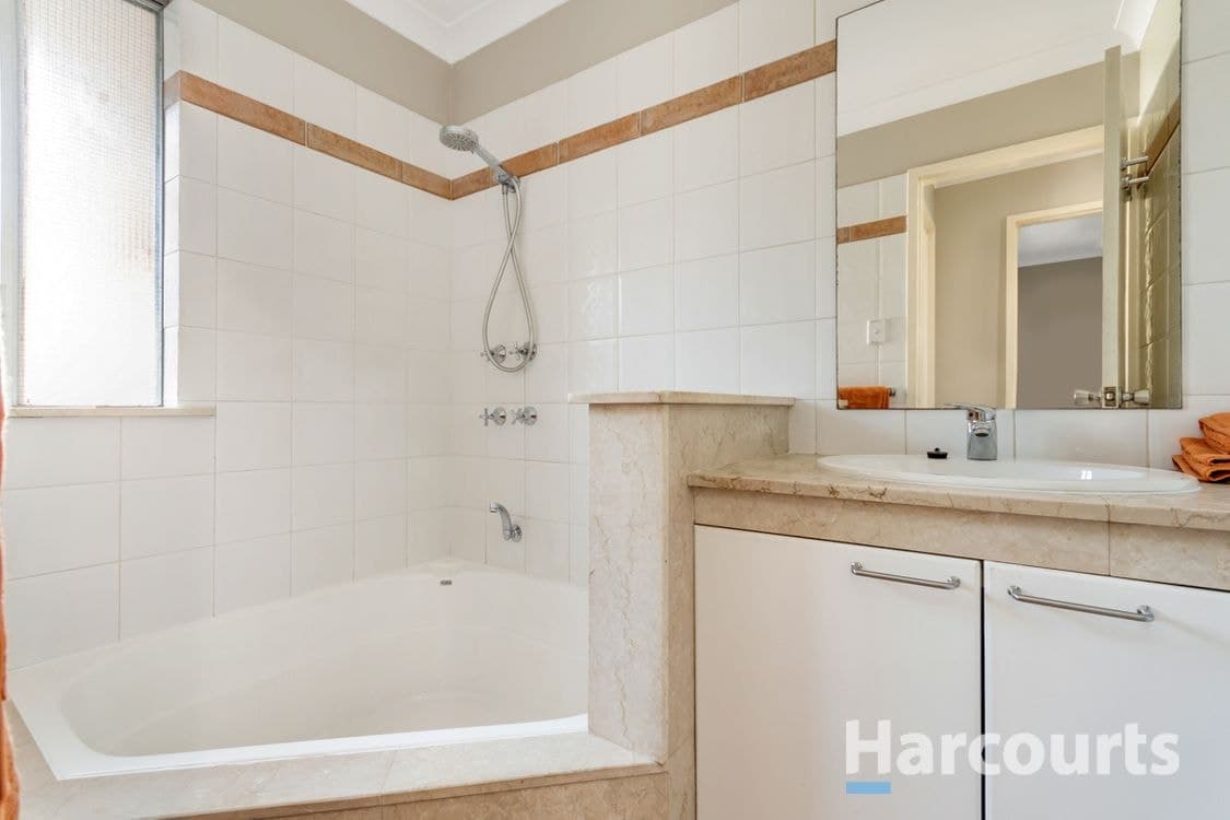 33 Parmelia Way, CRAIGIE, WA 6025, Craigie - Thumbnail 7