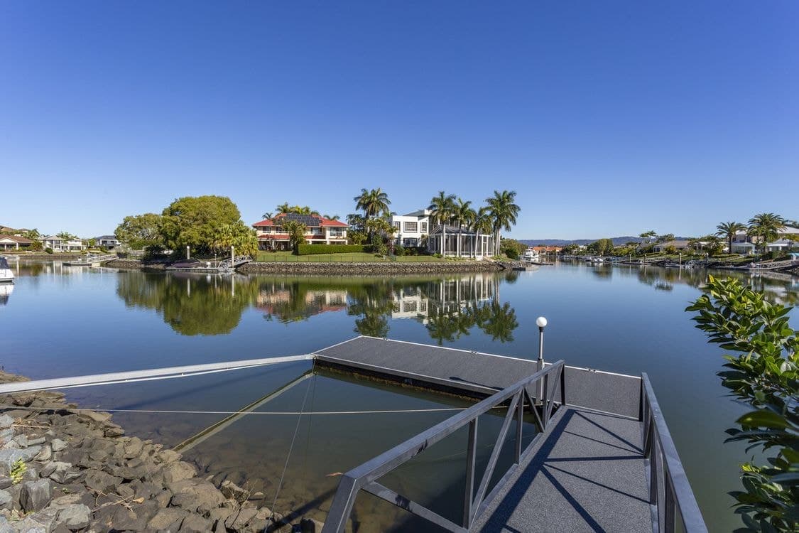 1042 Rosebank Way, Hope Island, QLD 4212, Hope Island - Thumbnail 2