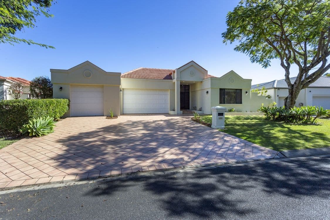 1042 Rosebank Way, Hope Island, QLD 4212, Hope Island - Thumbnail 3