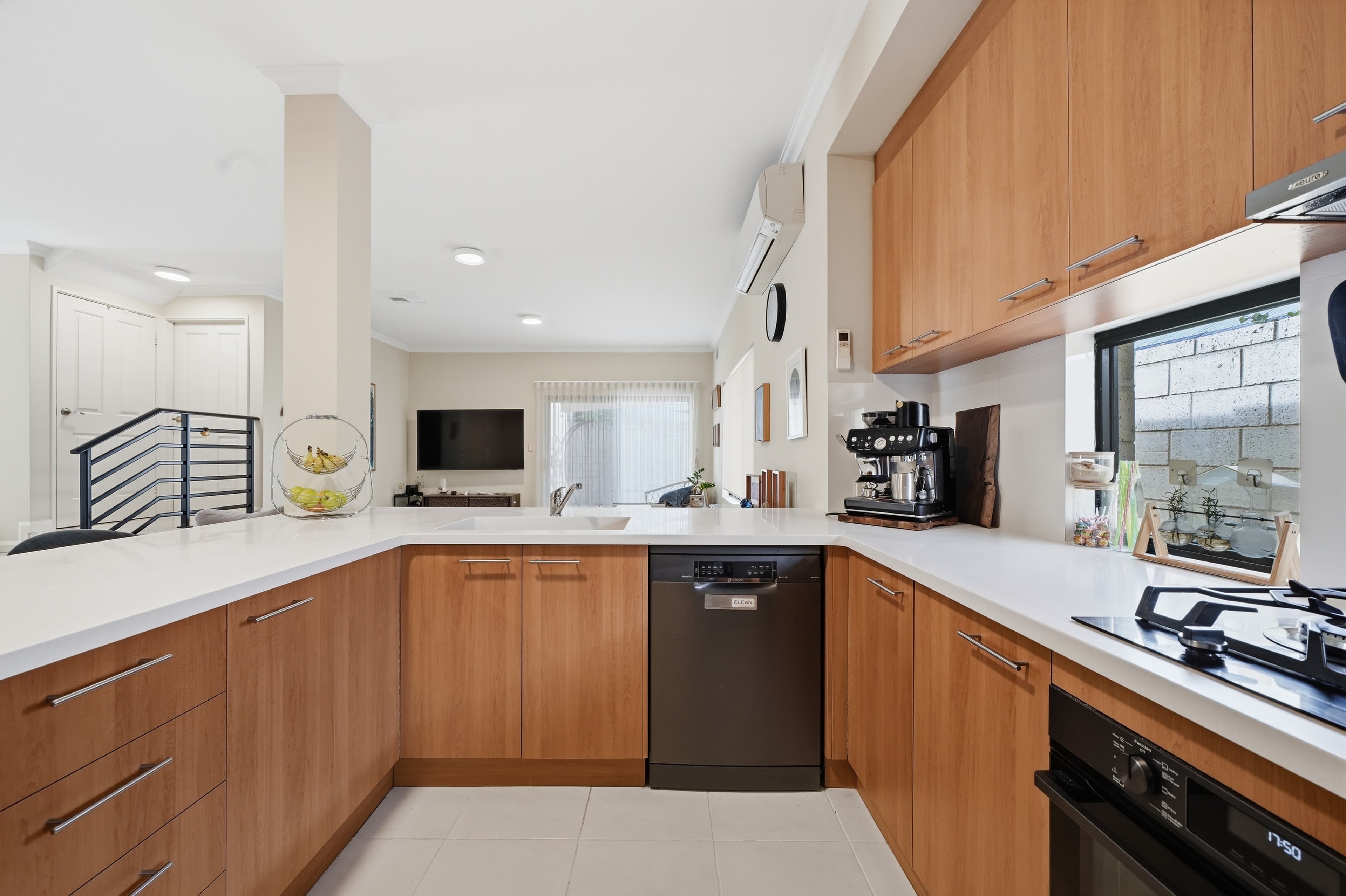5/42 Gladstone Road, RIVERVALE WA 6103, Rivervale - Image 1