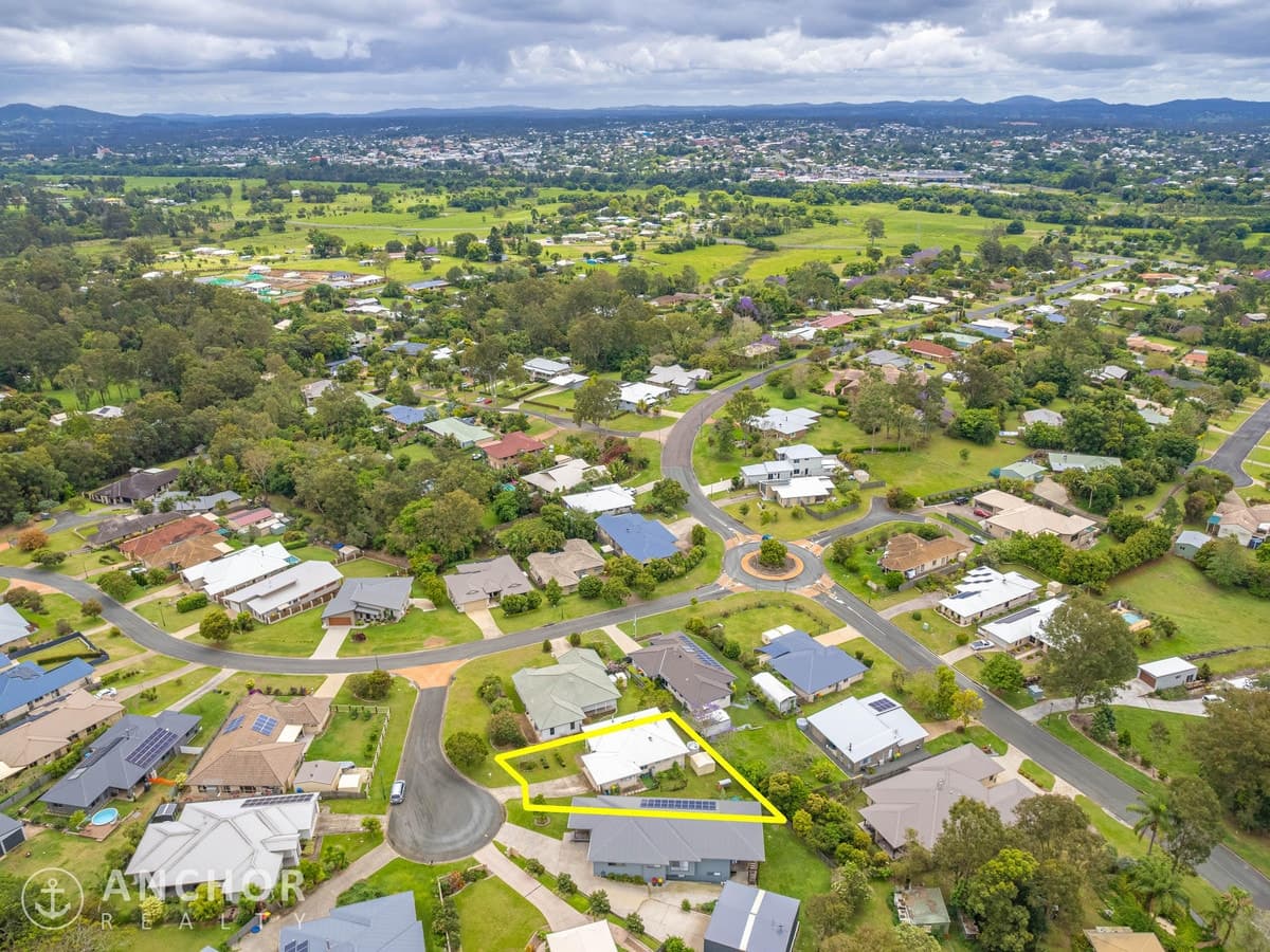 3 Diamond Court, SOUTHSIDE, Southside - Thumbnail 2