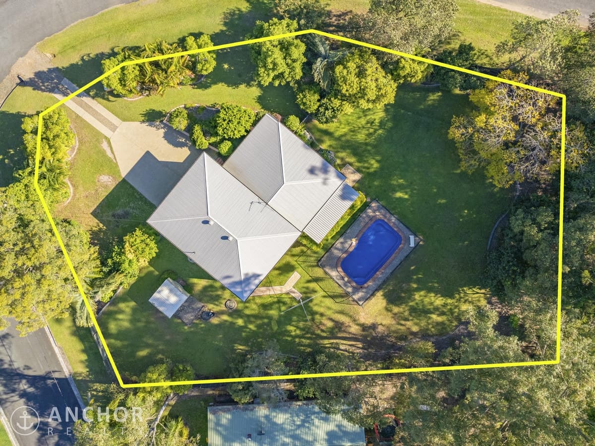 7 Goldstone Crescent, SOUTHSIDE, Southside - Thumbnail 2