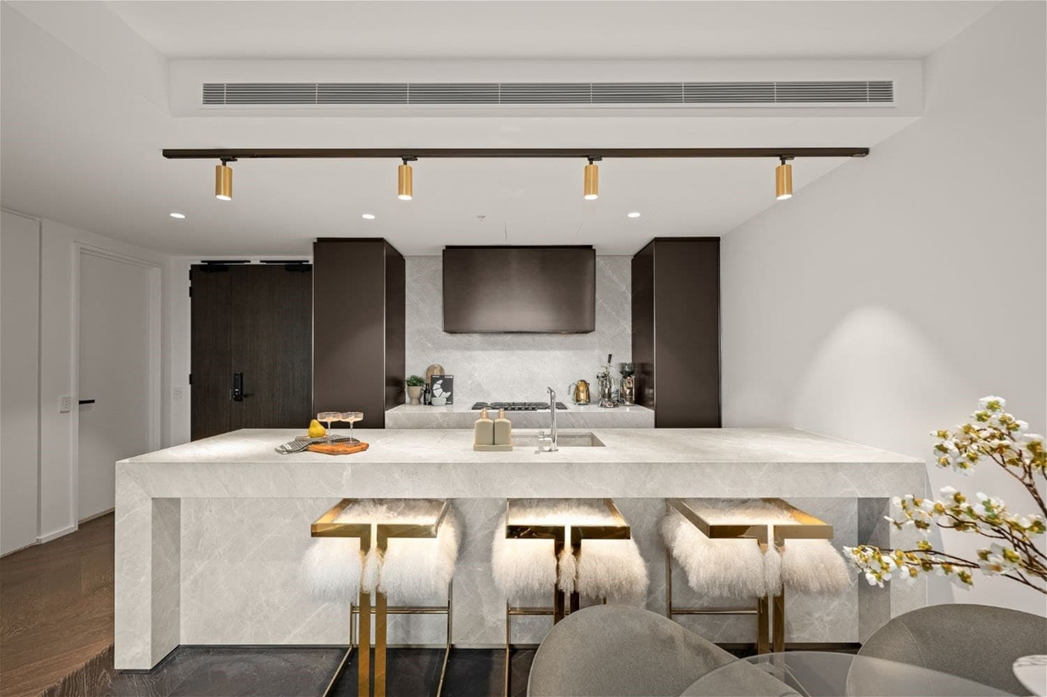 1404/20 Queens Lane MELBOURNE, VIC, Melbourne - Thumbnail 2