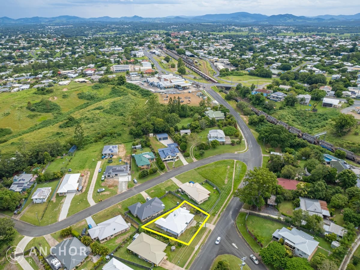 13 Ranson Road, GYMPIE, Gympie - Thumbnail 2