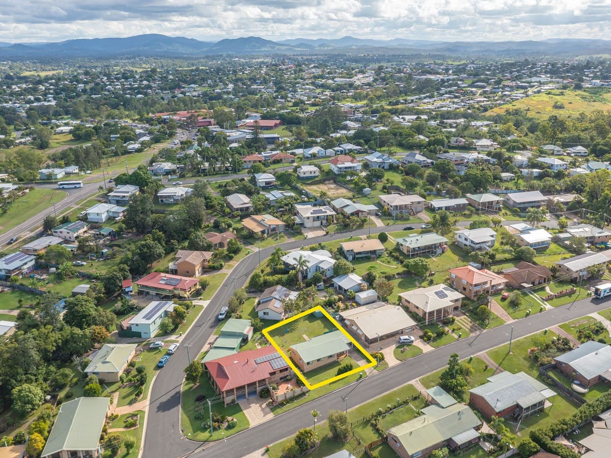 8 Farleys Lane, GYMPIE, Gympie - Thumbnail 2