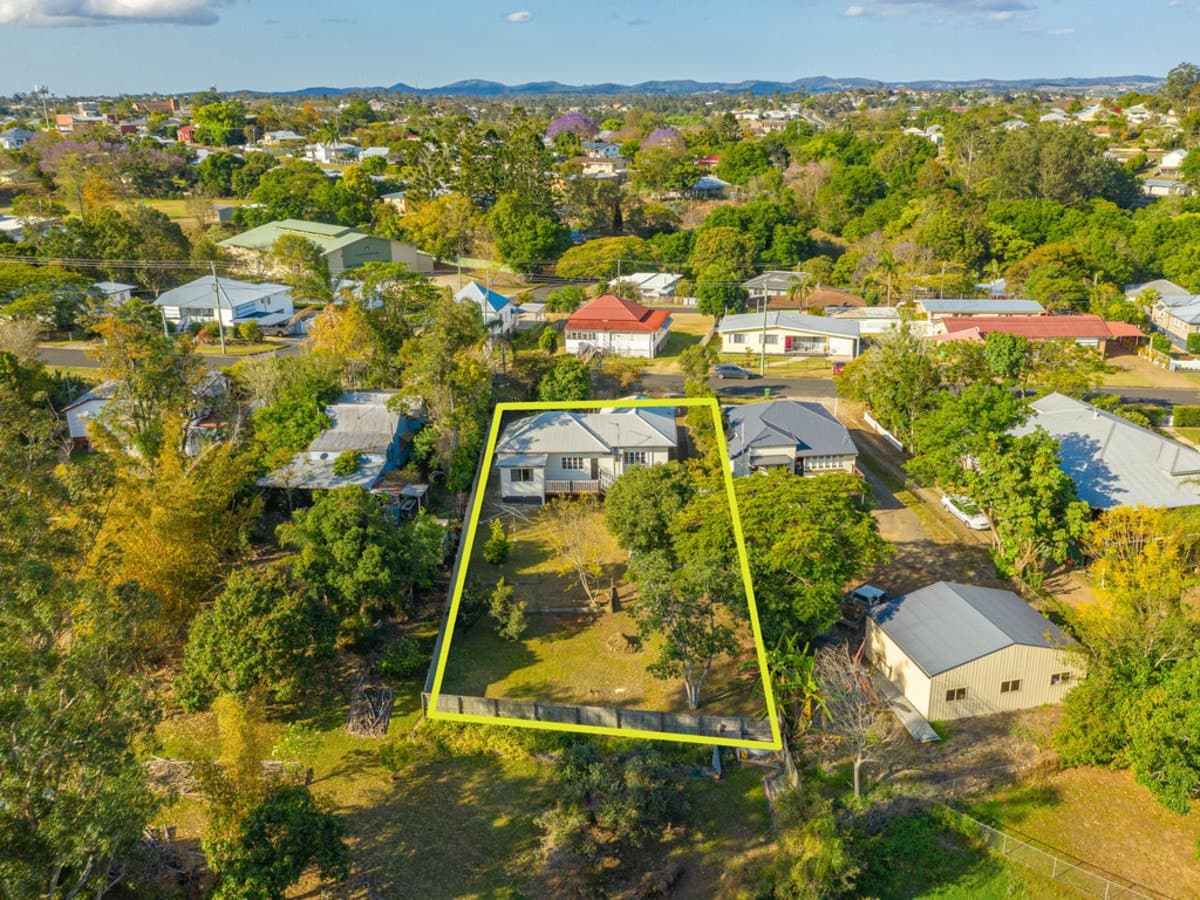 21 Hilton Road, GYMPIE, Gympie - Thumbnail 2