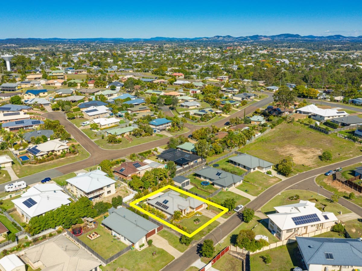 11 Skyline Terrace, GYMPIE, Gympie - Thumbnail 2
