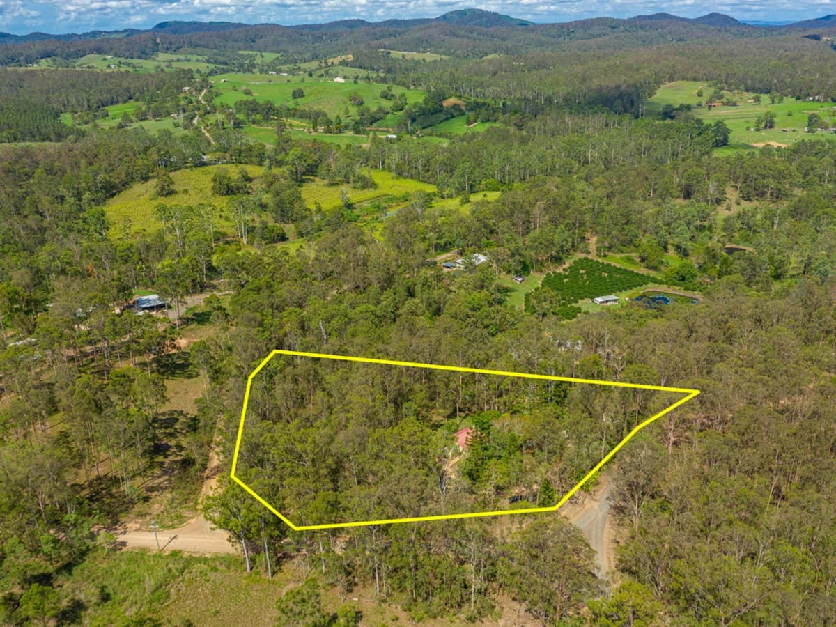 256 Young Road, NORTH DEEP CREEK, North Deep Creek - Thumbnail 2