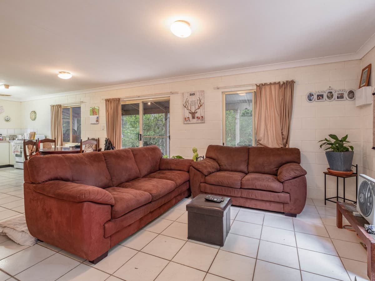256 Young Road, NORTH DEEP CREEK, North Deep Creek - Thumbnail 4
