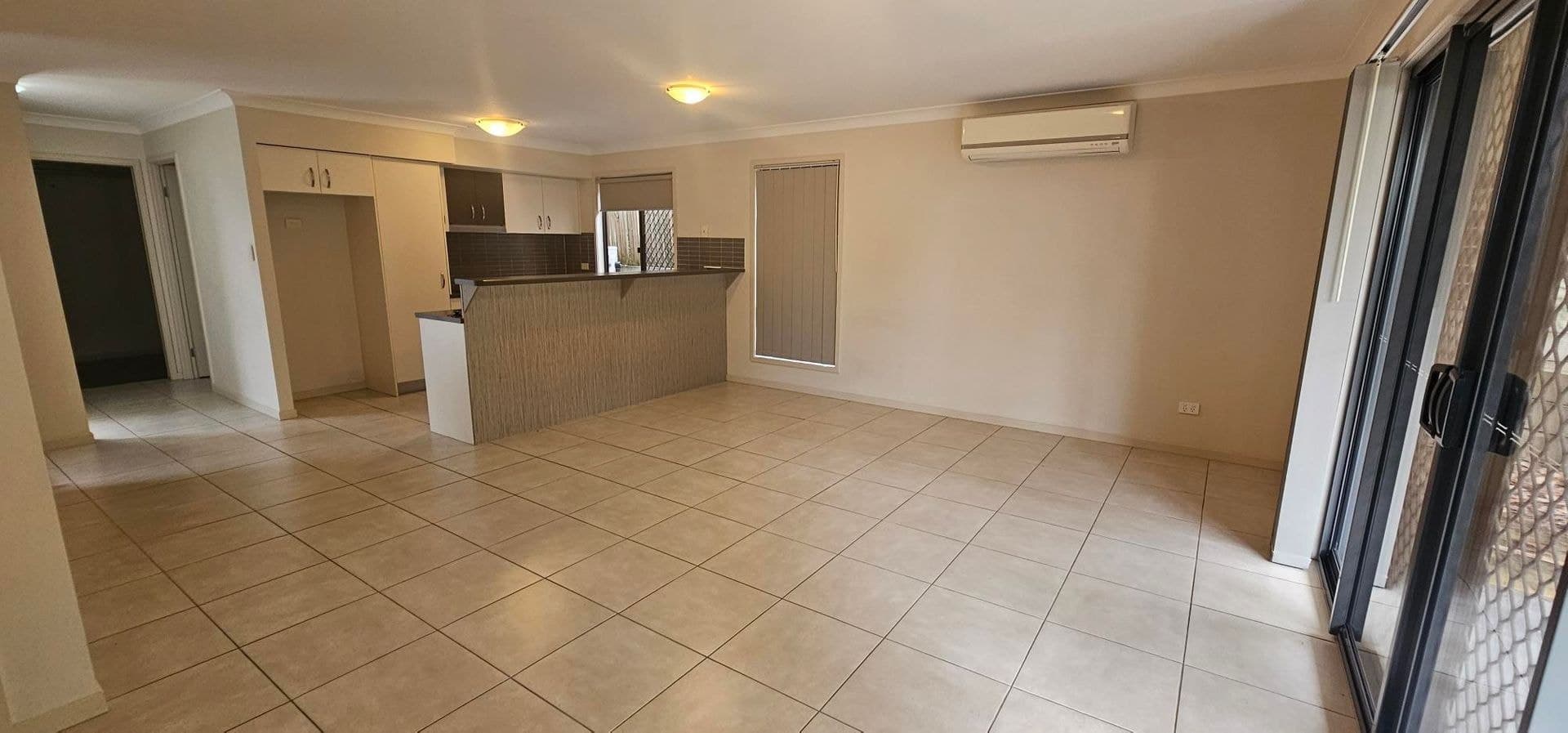 2/24 Armstrong Street, Petrie, QLD, 4502, Petrie - Thumbnail 2