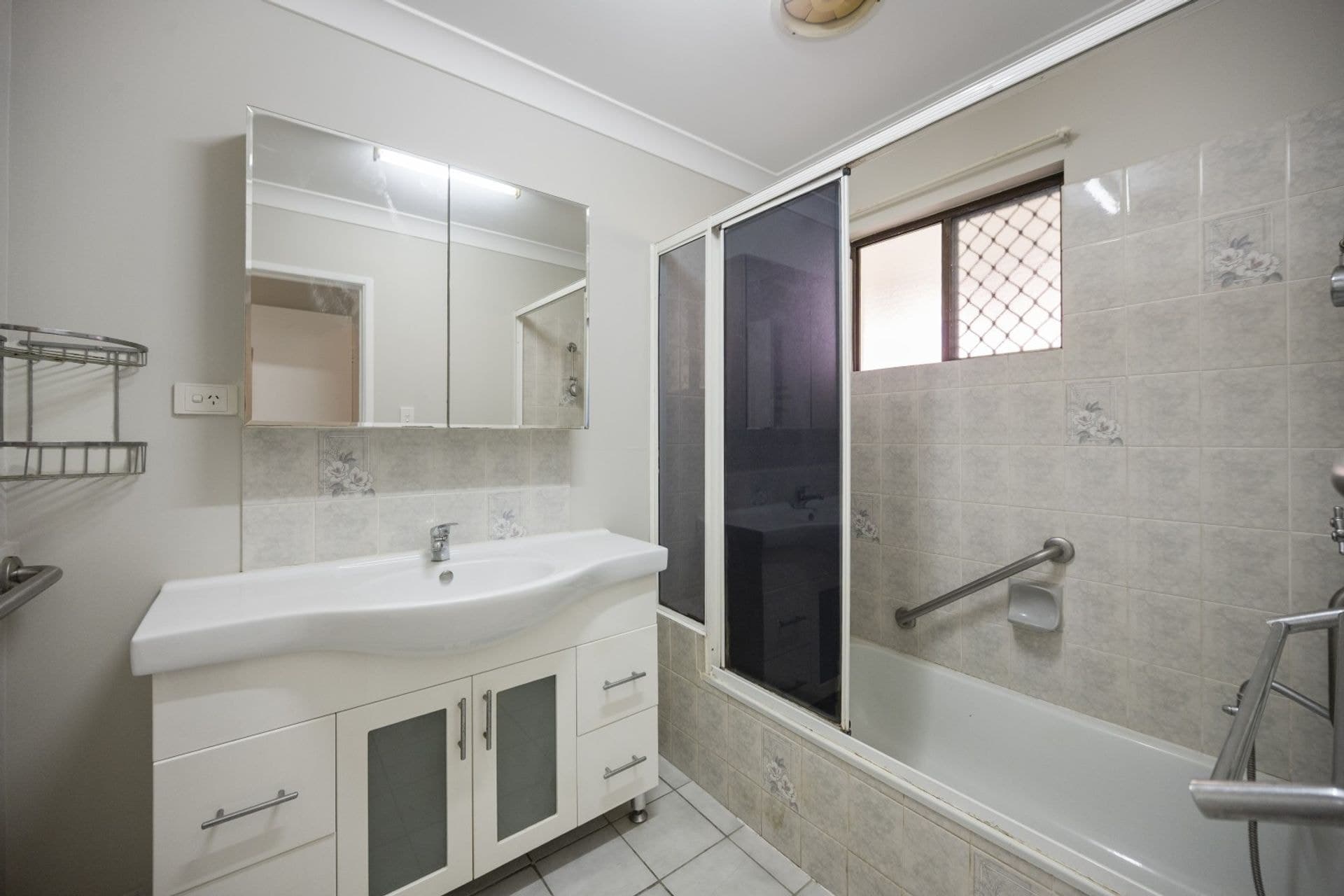 1499 Riverway Drive, Kelso, QLD, 4815, Kelso - Thumbnail 8