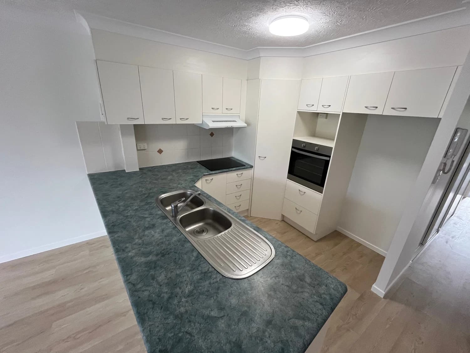 7/1028-1030 Gold Coast Highway, Palm Beach, QLD, 4221, Palm Beach - Thumbnail 5