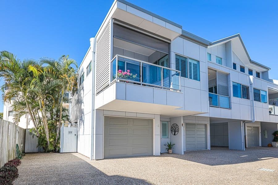 4/15-17 Sylvan Beach Esplanade, Bellara QLD 4507, Bellara - Image 1