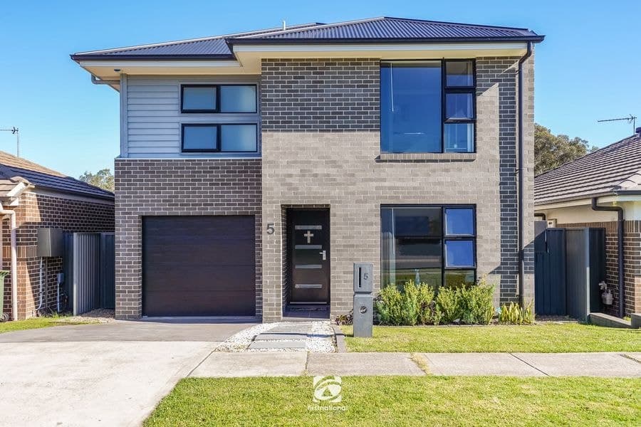 5 Garner Road, Spring Farm NSW 2570, Spring Farm - Image 1