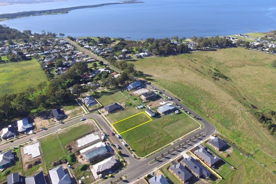 47 Houghton Crescent, Eagle Point VIC 3878, Eagle Point - Image 1