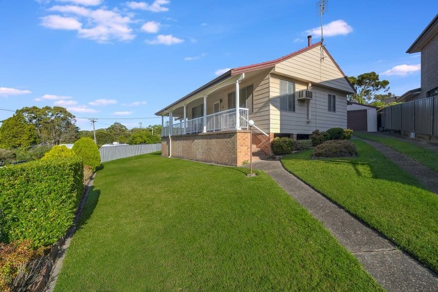 24 Beath Crescent, Kahibah NSW 2290, Kahibah - Image 1