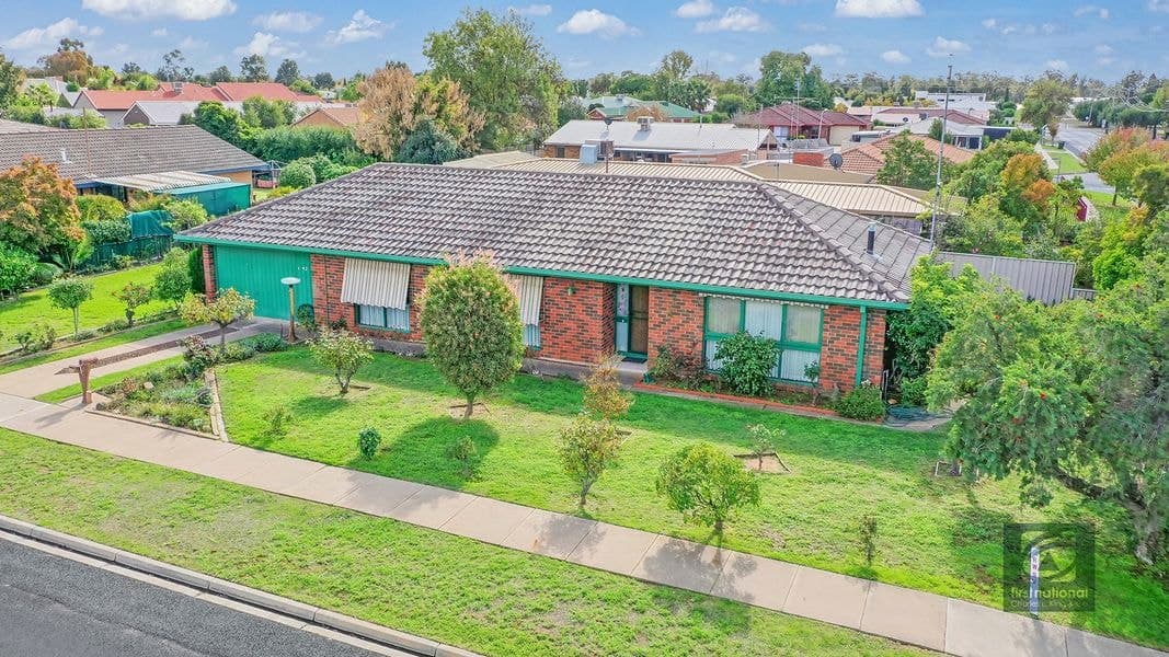 42 Hillview Avenue, Moama NSW 2731, Moama - Image 1
