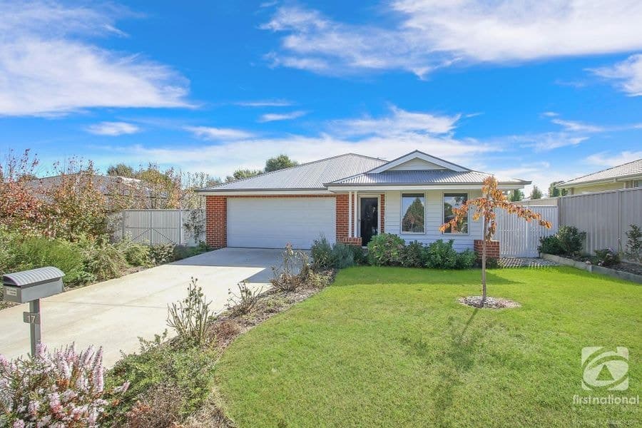 17 Mossgrove Way, Beechworth VIC 3747, Beechworth - Image 1