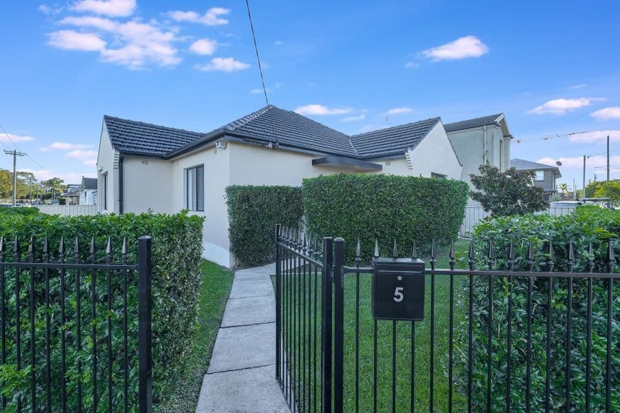 5 Koree Road, Broadmeadow NSW 2292, Broadmeadow - Image 1