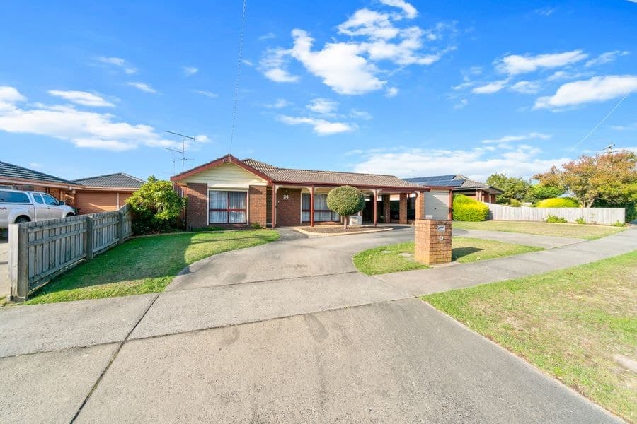 24 Roger Street, Morwell VIC 3840, Morwell - Image 1