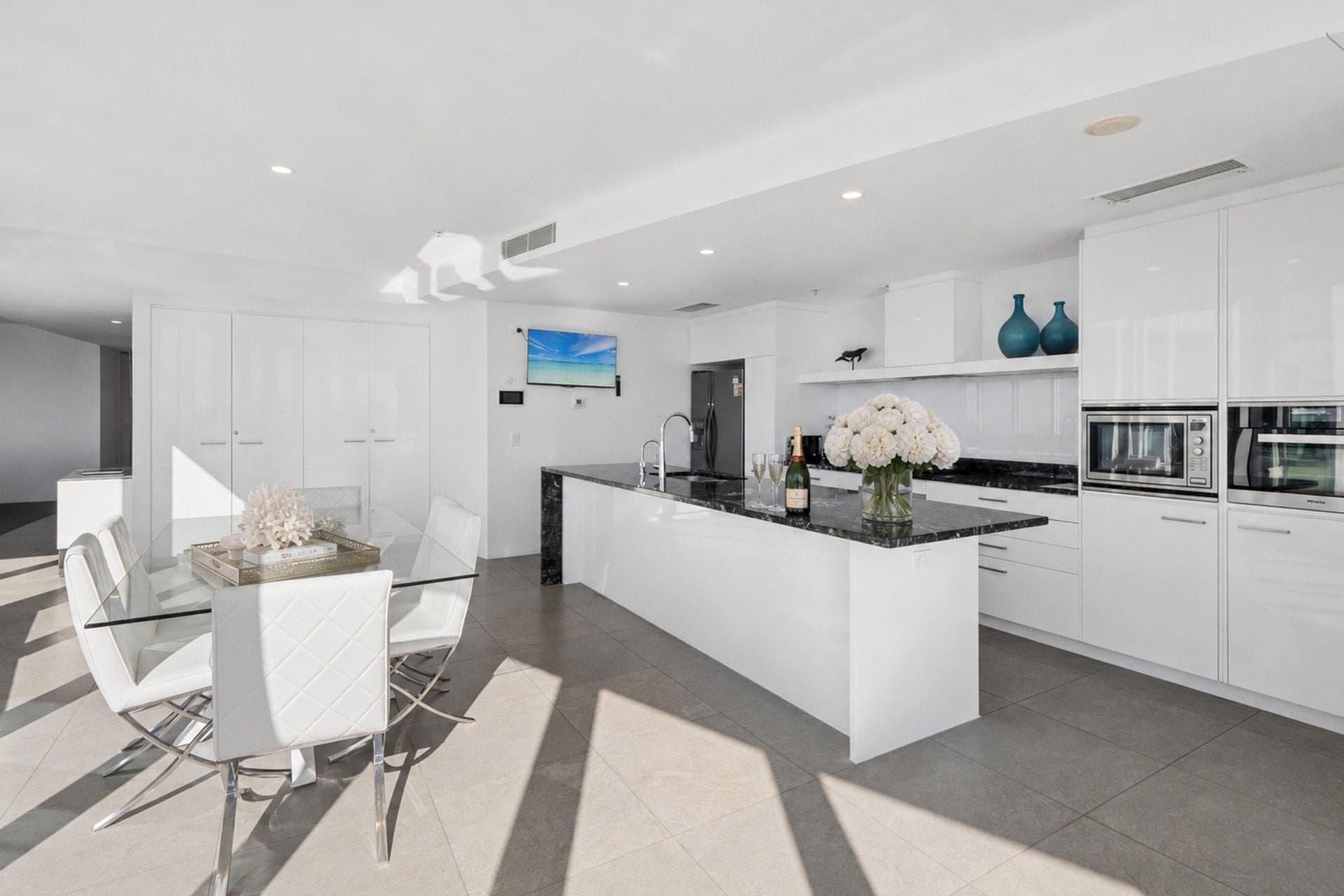 Level 72/7201/9 Hamilton Avenue, Surfers Paradise - Thumbnail 7