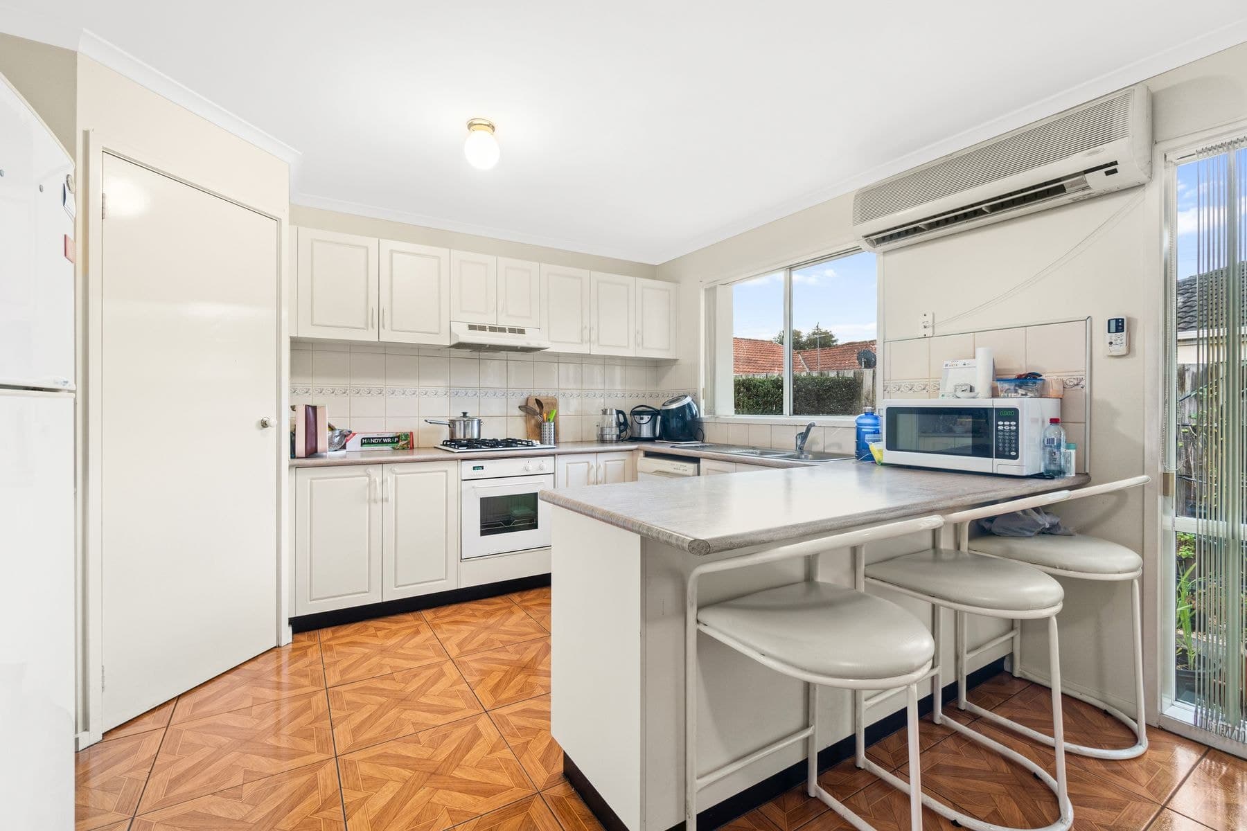 2/9 Chestnut Avenue, Morwell VIC 3840, Morwell - Thumbnail 3