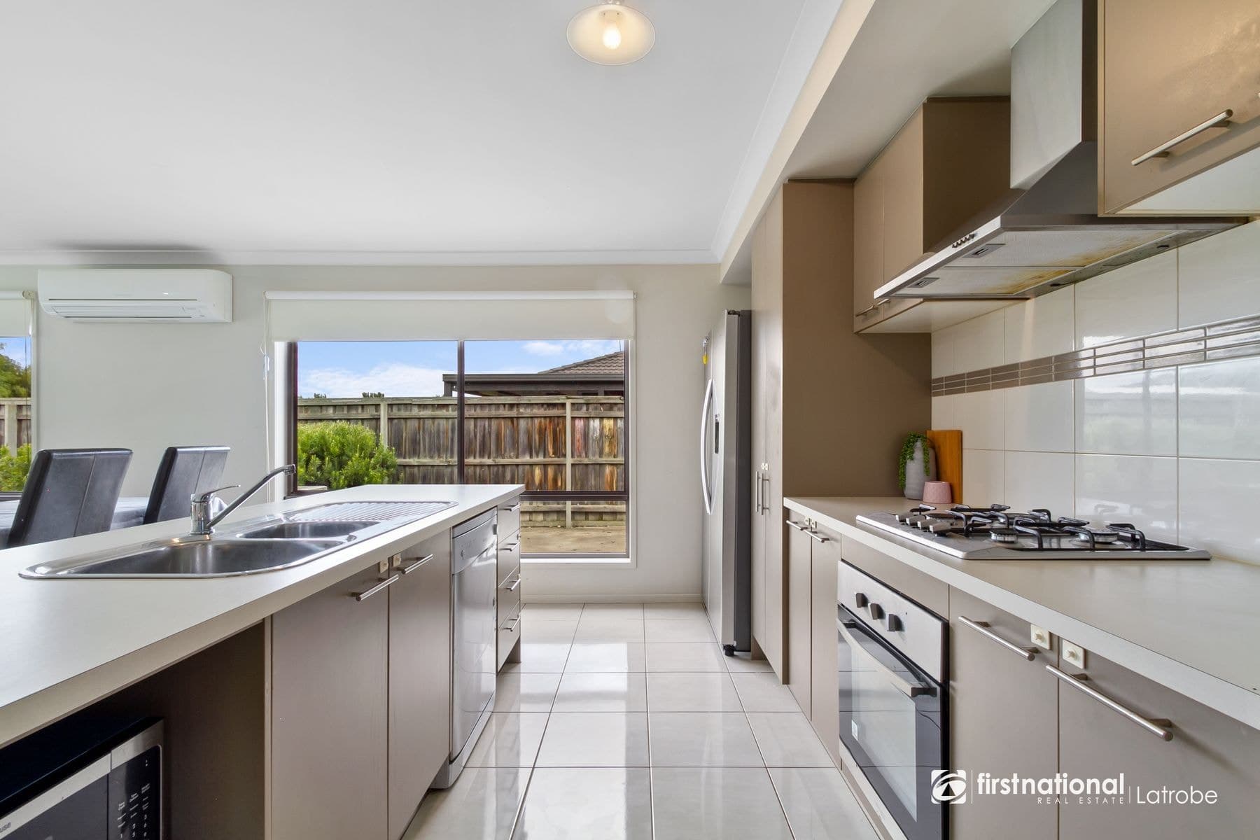 10 Coventry Road, Traralgon VIC 3844, Traralgon - Thumbnail 5