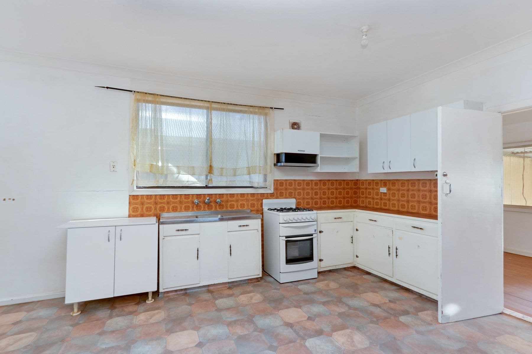 116 Thomas Street, Broken Hill NSW 2880, Broken Hill - Thumbnail 2