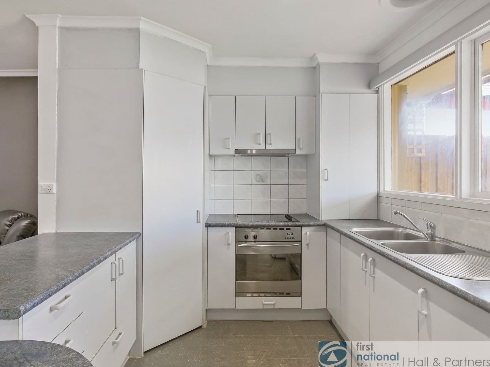 1/16 Third Avenue, Dandenong North VIC 3175, Dandenong North - Thumbnail 3