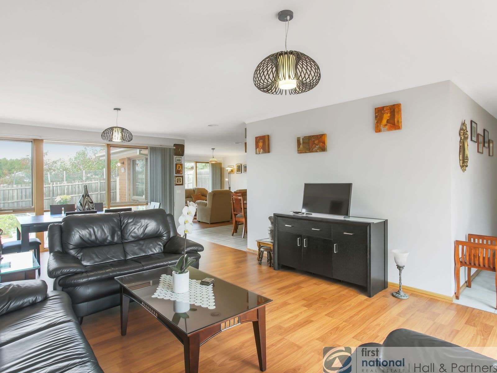 4 Cornell Place, Hampton Park VIC 3976, Hampton Park - Thumbnail 2