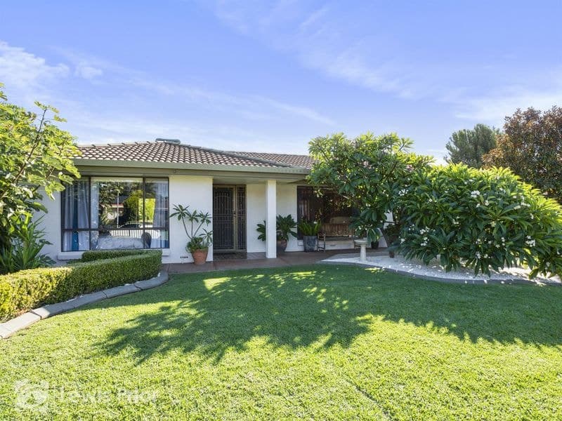 4 Lynly Court, Morphett Vale SA 5162, Morphett Vale - Image 1