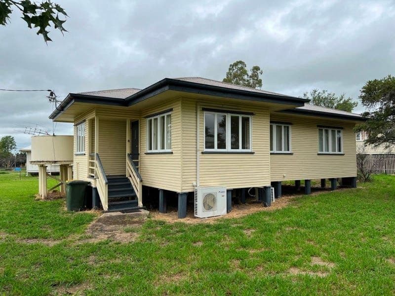 8 East St, Wandoan QLD 4419, Wandoan - Image 1