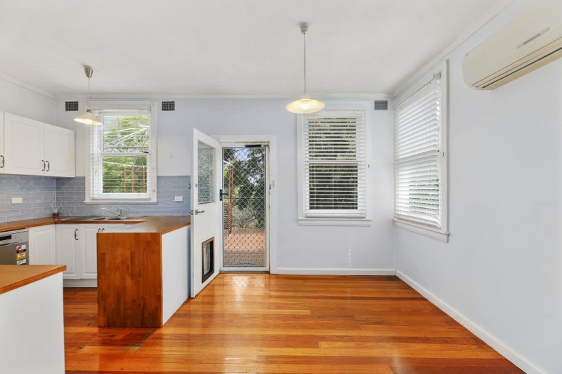 13 Napier Street, Tamworth NSW 2340, Tamworth - Thumbnail 4