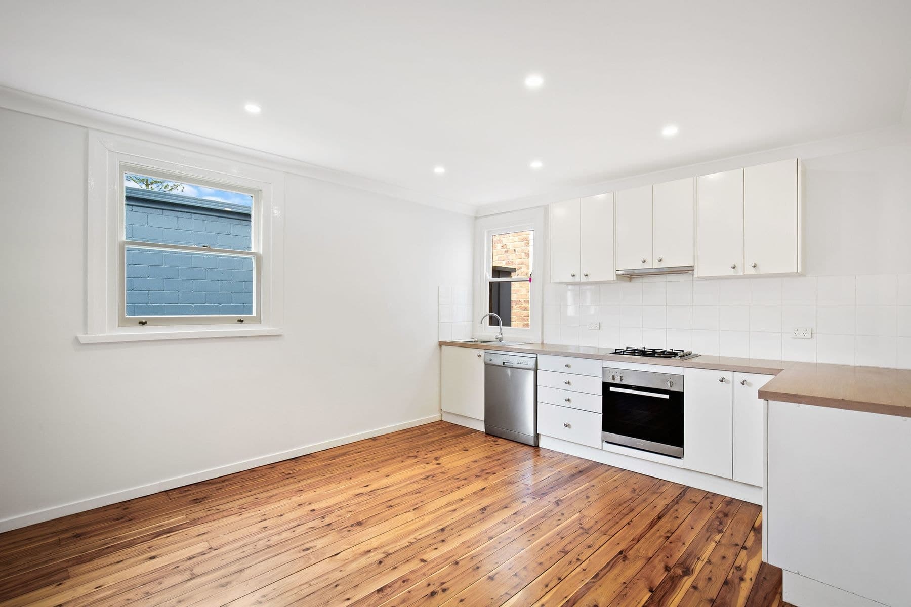 24 Hopkins Street, Merewether NSW 2291, Merewether - Thumbnail 3