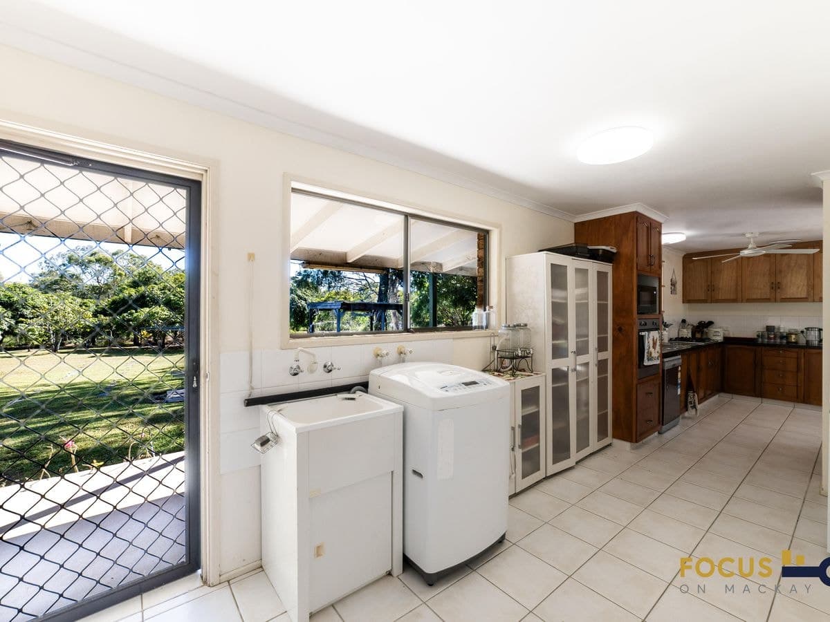 631 Cape Hillsborough Road, Cape..., Cape.. - Thumbnail 3