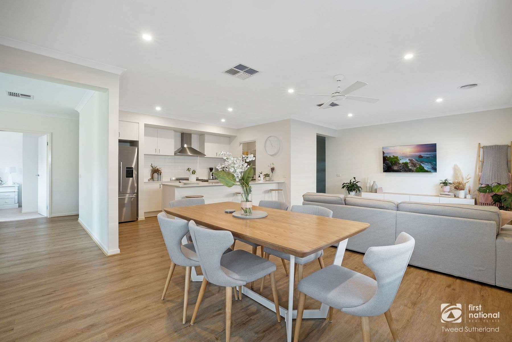 8 Orville Way, White Hills VIC 3550, White Hills - Thumbnail 2