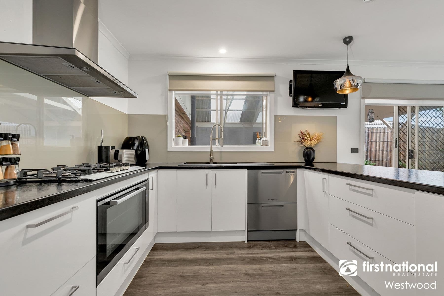127 Walls Road, Werribee VIC 3030, Werribee - Thumbnail 3